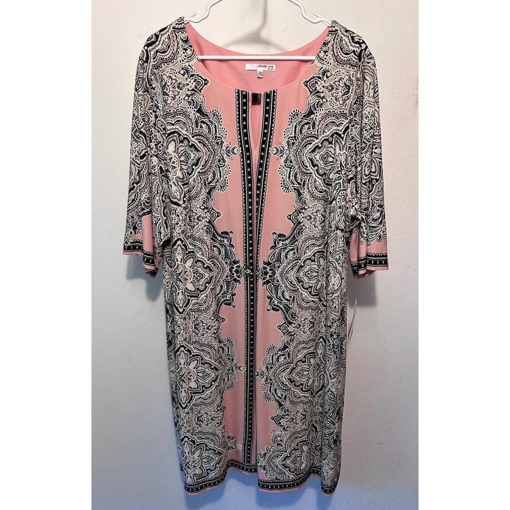 Studio One New York Pink Paisley Medallion Shift Dress 3X New NWT Split Neck